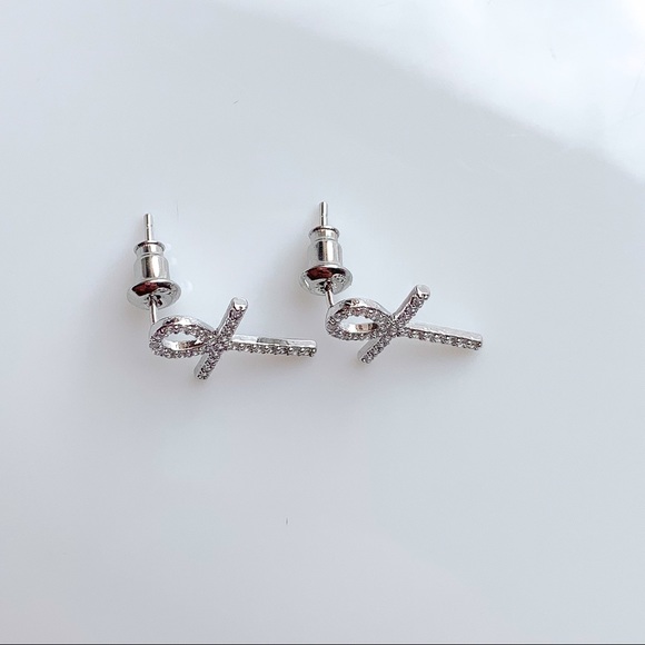 SILVER CRYSTAl EAR STUD EARRINGS CUBIC ZIRCONIA - Picture 3 of 6